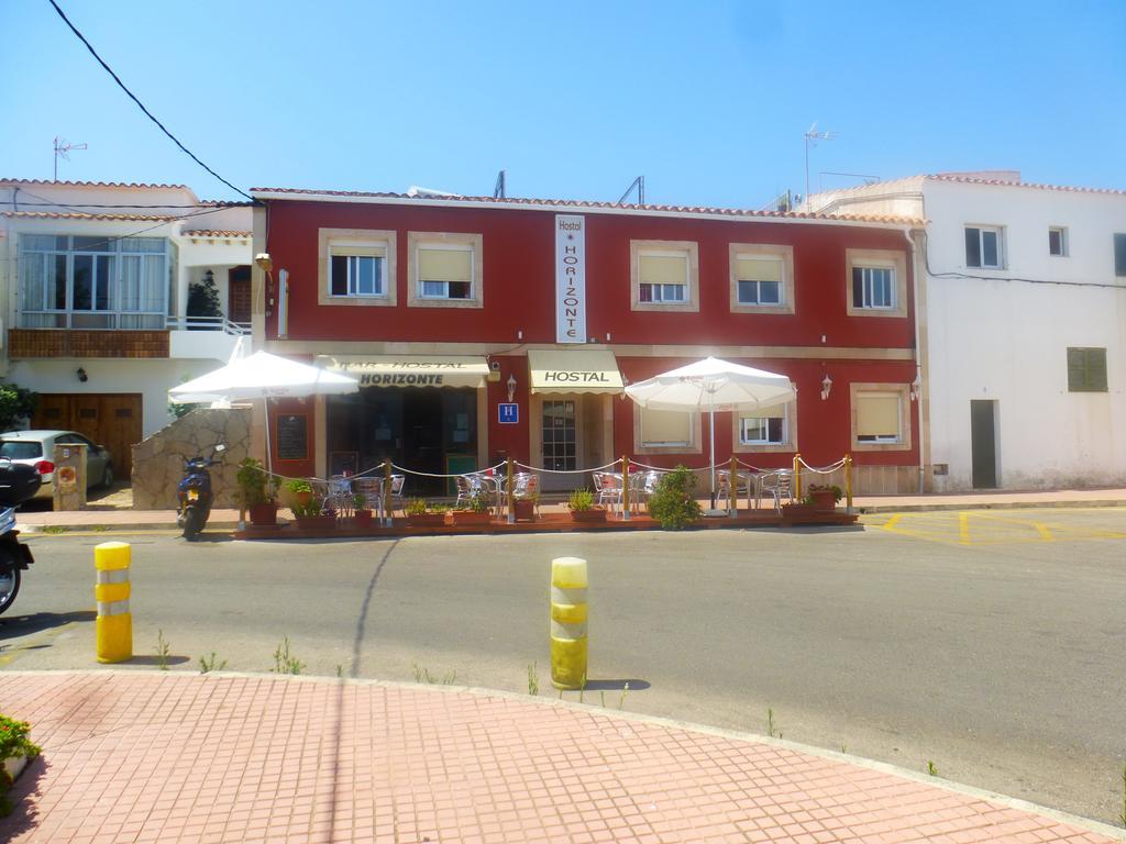 Hostal Horizonte Es Castell  Exterior photo